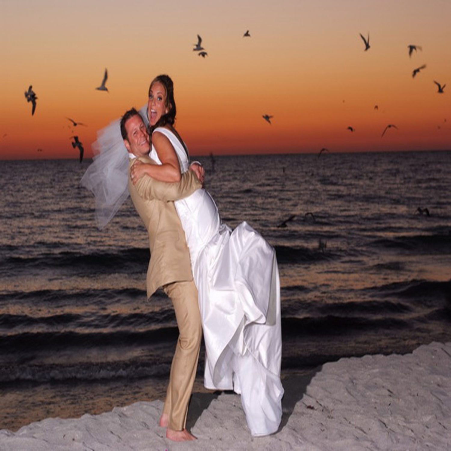 25 Sunset Bridal Couple Lido Key Beach Fl Florida Beach Wedding